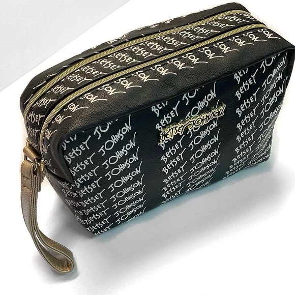 Betsey Johnson Bags Betsey Johnson Oversized Weekender Cosmetics